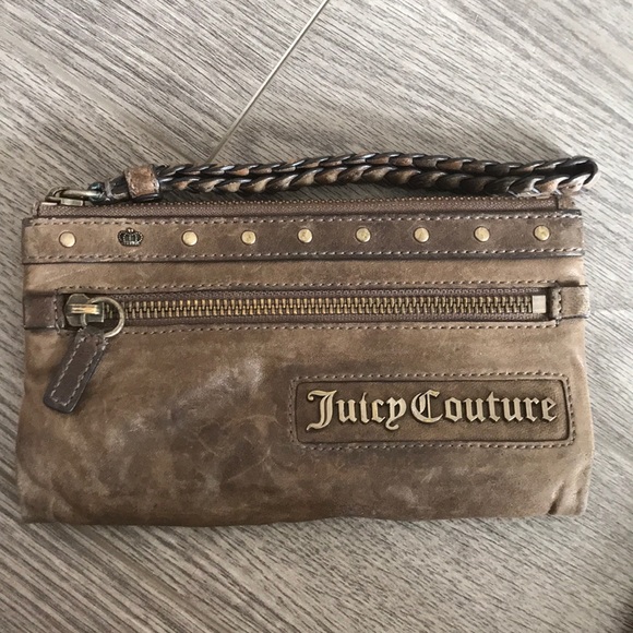 Juicy Couture Handbags - Juicy Couture Leather Wallet Wristlet